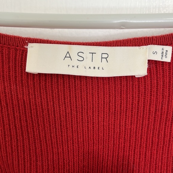 ASTR BIJOU SQUARE NECK SWEATER - Picture 6 of 6